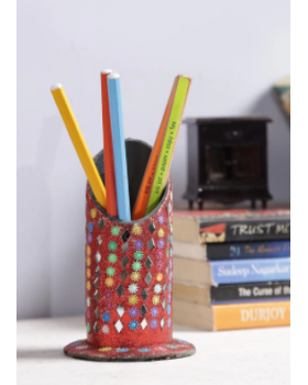  Solid Wood Pen Stand